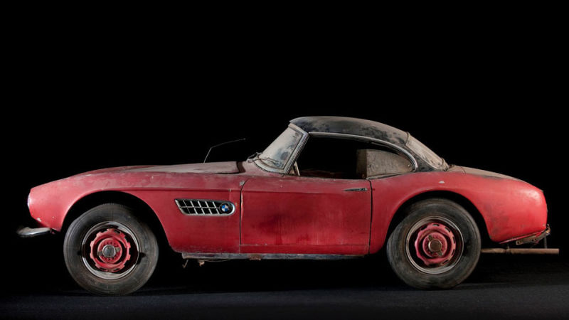 Illustration for article titled Elvis Presley's BMW 507 Is Almost Beautiful Again